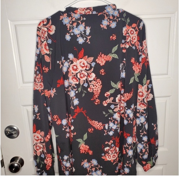 Lane Bryant Floral Tie Neck Blouse Sz 18/20 - Picture 5 of 6
